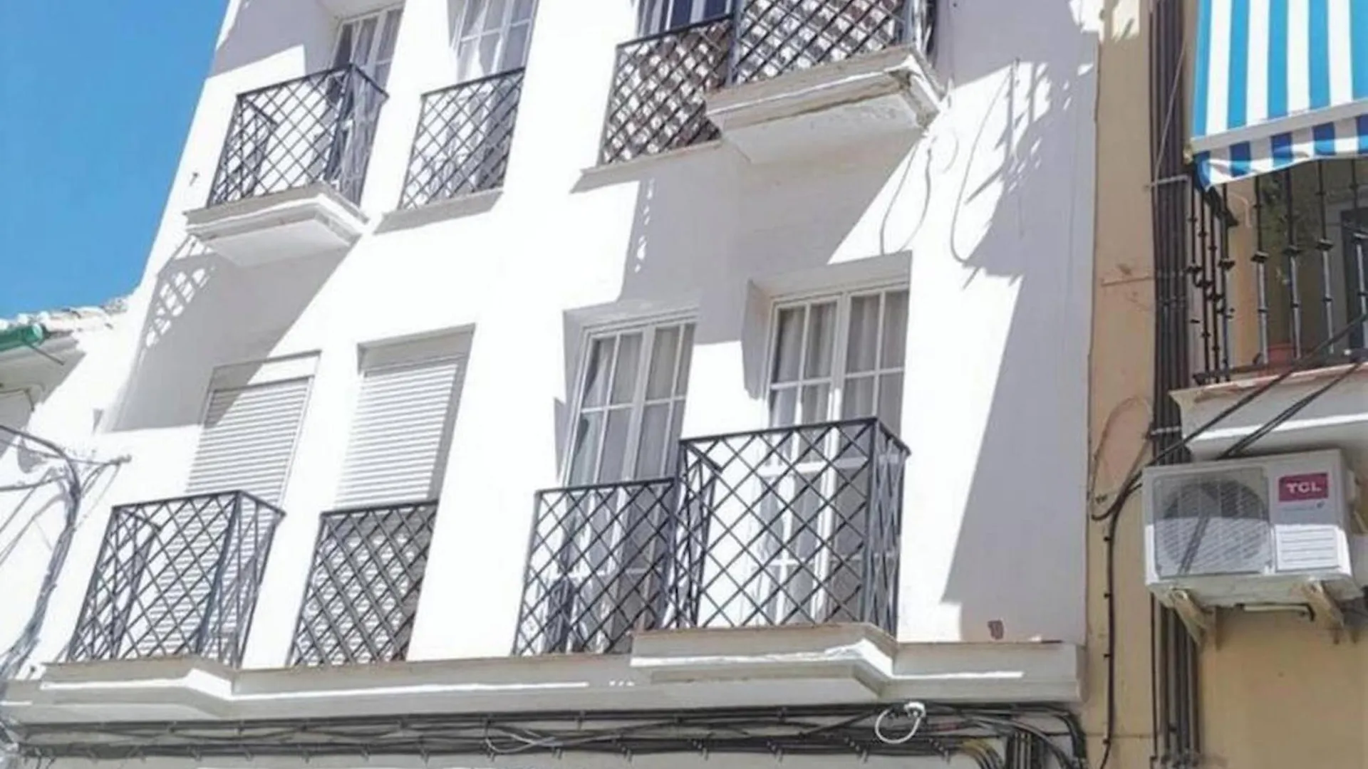 Plaza de la Merced Apartments by Allô Housing Málaga